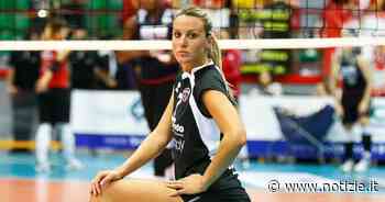 Covid, pallavolista Francesca Marcon: “Ho la pericardite per colpa del vaccino. Chi paga adesso?” - Notizie.it