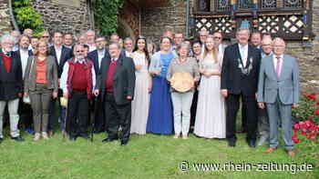 Cochemer Wappenteller: In Brauheck den Zusammenhalt gestärkt - Kreis Cochem-Zell - Rhein-Zeitung