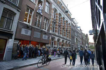 Oud-leden halen hard uit naar Amsterdams studentencorps na misdragingen tijdens ontgroening - Metronieuws.nl