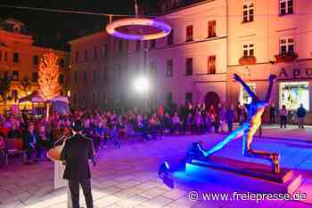 Nach anderthalb Jahren Umgestaltung: Reichenbacher Solbrigplatz feierlich eingeweiht - Freie Presse