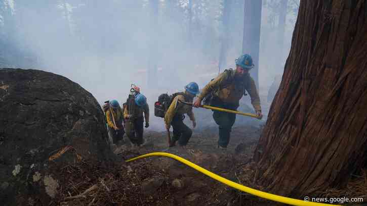 South Lake Tahoe evacuation orders lifted as crews increase containment on Caldor Fire - Sacramento Bee