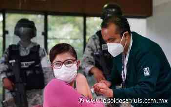 personal medico del imss recibe vacuna covid 19 en san luis potosi - El Sol de San Luis