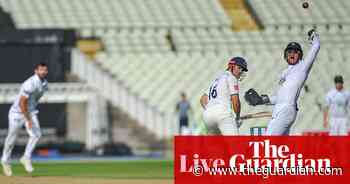 County cricket: Warwickshire v Hants, Yorkshire v Somerset and more – live!