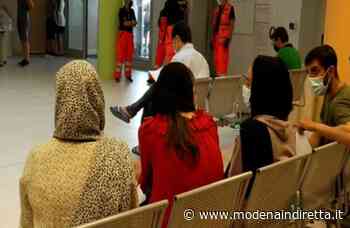 All'open day di Modena i profughi afgani per il vaccino al covid. VIDEO - modenaindiretta.it