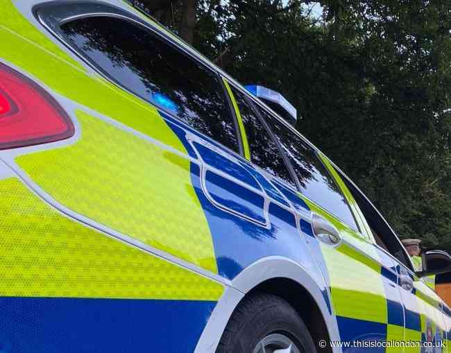 Police appeal for witnesses to Waltham Abbey crash