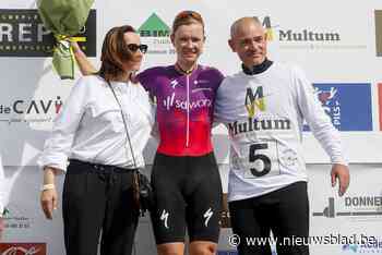 Jolien D’hoore wint dernykoers in Wetteren