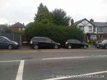Drivers branded ‘selfish and irresponsible’ after parking on Farnworth footpath - The Bolton News