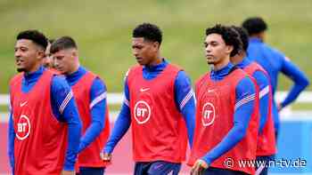 "Hass nicht siegen lassen": BVB-Star fordert Strafe nach Rassismus-Eklat - n-tv NACHRICHTEN