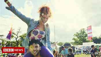 Climate change: Massive Attack gig data to cut live music impact