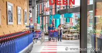 Man (28) gaat door het lint in supermarkt Zwolle: gooit met spullen, slaat medewerker - De Stentor