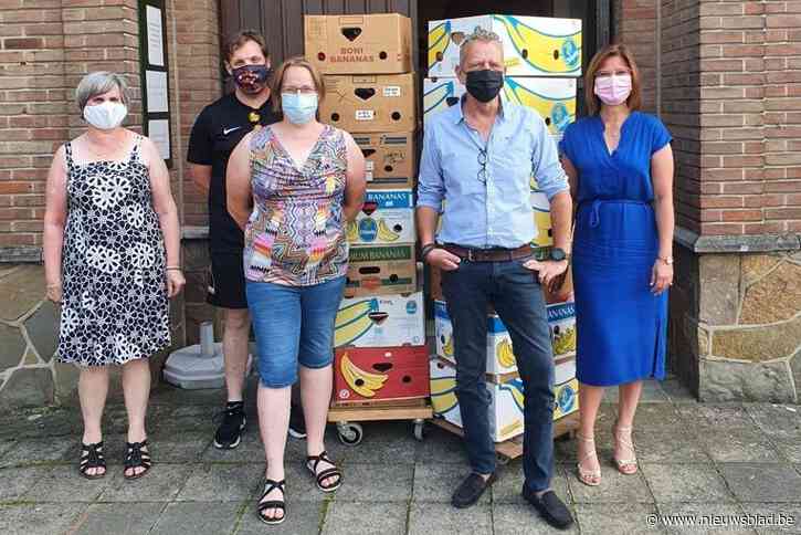 130 boekentassen voor kansarme kinderen