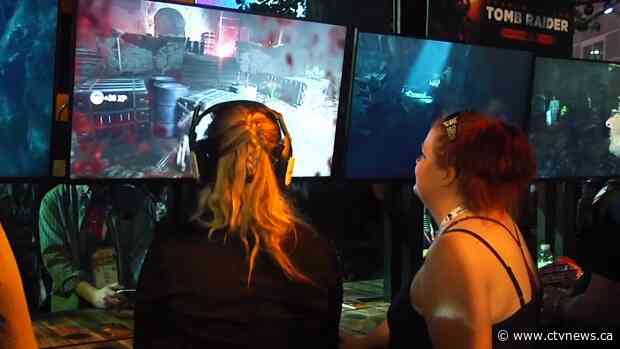 Montreal entices teens to get vaccinated with video games, cash prizes