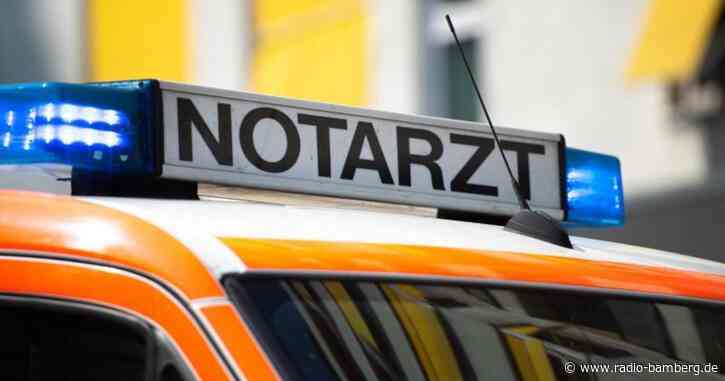 Frau findet bewusstlosen Jogger im Wald