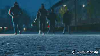 Prozess gegen mutmaßliche linke Gewalttäter beginnt in Dresden - MDR