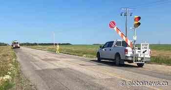 Automatic flagging device protecting workers at Saskatchewan construction zones