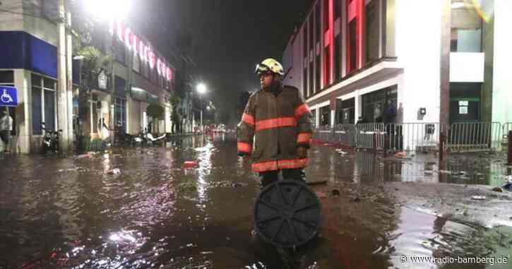 Krankenhaus in Mexiko überschwemmt: Mindestens 16 Tote