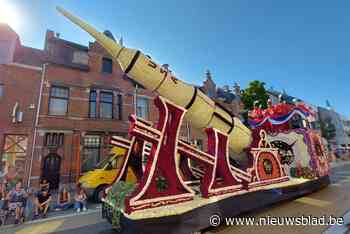 Publiek massaal op post voor uitgestelde jubileumeditie bloemencorso: “Puur genieten” - Het Nieuwsblad