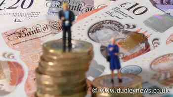 Universal Credit claimants face £1,000 losses as Boris Johnson faces pressure | Dudley News - Dudley News