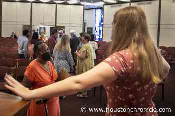 Houston synagogue hosts Ida evacuees from Louisiana for Rosh Hashanah celebration - Houston Chronicle