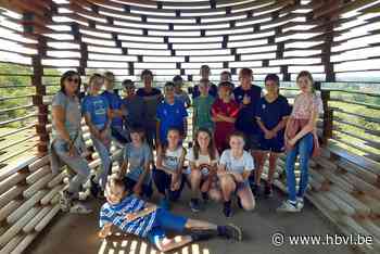 Basisschool Nieuwland wandelt het nieuwe schooljaar in (Borgloon) - Het Belang van Limburg Mobile - Het Belang van Limburg