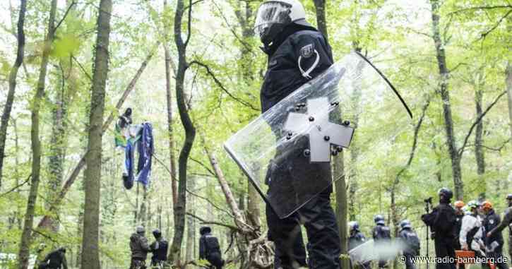 Räumung von Baumhäusern im Hambacher Forst war rechtswidrig