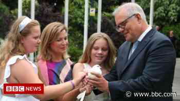 Scott Morrison: Australia PM criticised for Father's Day trip amid lockdowns - BBC News