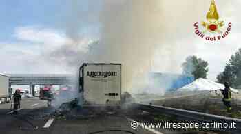 Incendio A1 Modena Bologna, traffico in tilt per tir in fiamme - il Resto del Carlino