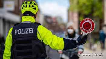Polizeikontrolle: Sülldorfer Weg in Schenefeld: 26 Fahrzeugführer verwarnt | shz.de - shz.de