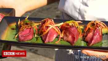 Pontypridd market street food Michelin-star chefs for food gong - BBC News