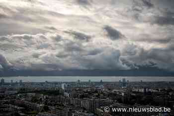 Code geel: lokaal felle buien met onweer verwacht, noodnummer 1722 geactiveerd - Het Nieuwsblad