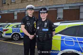 Chigwell officers who battled to save a man's life awarded