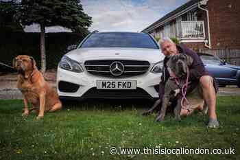 Dartford taxi driver changes number plate to 'M25 FKD'