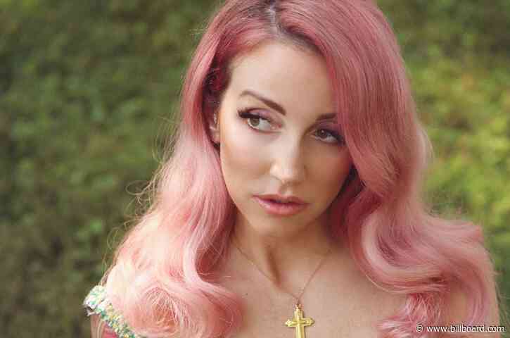 Ashley Monroe on Her EP ‘The Covers’ & Cancer Battle: ‘It’s Been Nice to Have Something to Look Forward To’