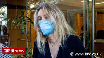 Theranos founder Elizabeth Holmes 'lied and cheated', trial hears