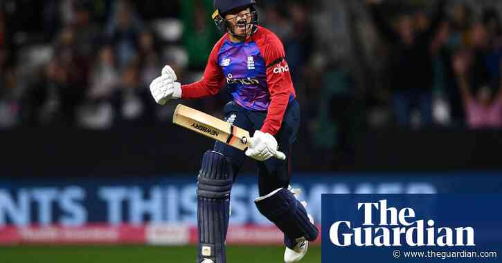 Sophia Dunkley holds nerve to give England tense victory over New Zealand