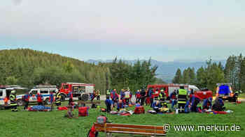 Blaulichter am Blomberg: Großübung der Feuerwehren, Bergwachten und BRK - Merkur Online