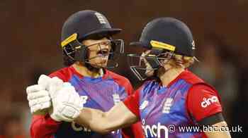 England v New Zealand: Sophia Dunkley sees England home to win T20 series