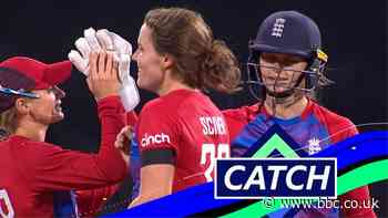 England v New Zealand T20: Amy Jones' sharp catch dismisses Maddy Green