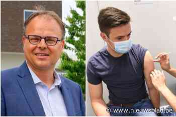 Huisbezoeken halen anti-vaxxers over de streep: “Een face to face-gesprek is verhelderend” - Het Nieuwsblad