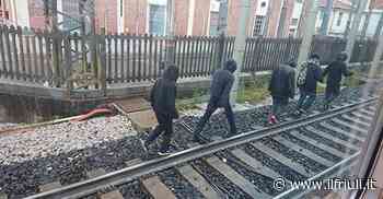 'Treno regionale fermo causa migranti, Lamorgese intervenga' - Il Friuli