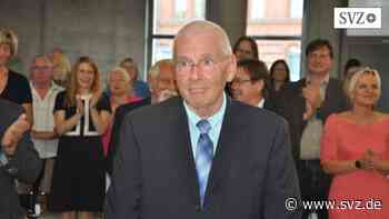Premiere in Ludwigslust-Parchim: Kuno Karls ist erster Ehrenpreisträger | svz.de - svz – Schweriner Volkszeitung