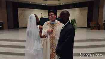 Hurricane Ida evacuees Byron and Janella Perrilliat get married in Houston amid storm recovery - KTRK-TV