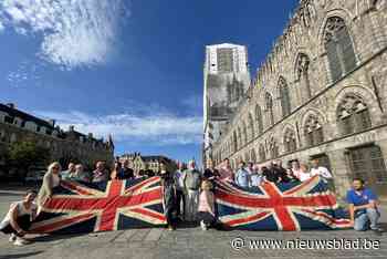 Gisteren met Britse vlaggen zwaaien om oorlogstoeristen terug te halen, vandaag al nieuwe regel: “Eerste veldslag gewonnen”