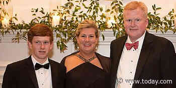 South Carolina suspends lawyer Alex Murdaugh’s law license as investigation widens