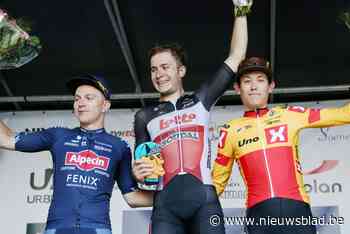 Gerben Thijssen volgt Yves Lampaert op en wint Izegem Koers na sprint met omvangrijke groep - Het Nieuwsblad