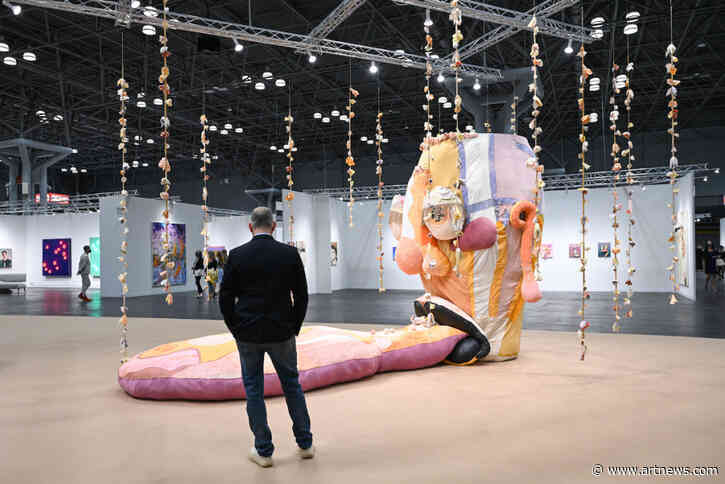 The 10 Best Booths at New York’s Armory Show: Stunning Sculptures, Under-Recognized Pioneers, and ‘Mindscapes’