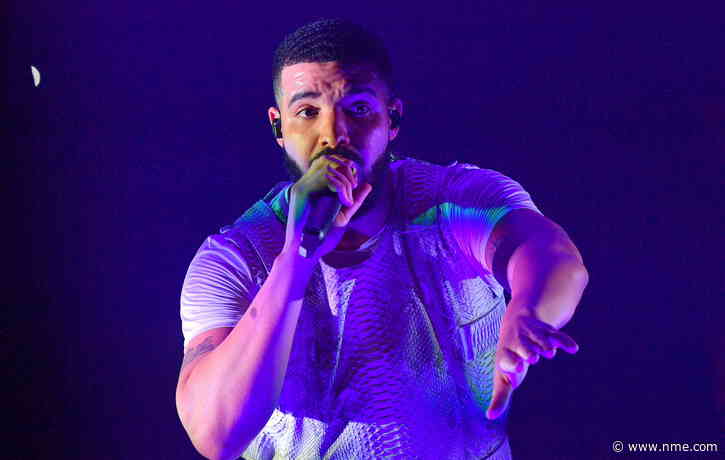 Drake makes surprise appearance at Wireless 2021