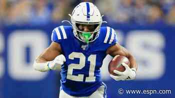 Colts extend Hines with deal in top 10 for RBs