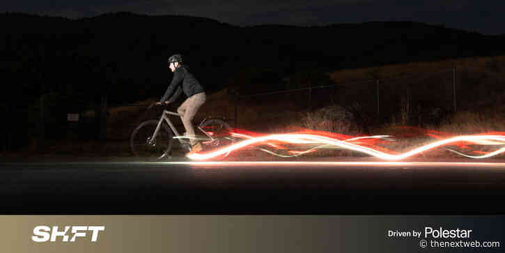 Redshift’s LED bike pedals claim to keep cyclists safer than regular lights
