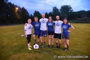 “Een complete en intensieve sport”: frisbeeclub wil groeien en gaat via open training op zoek naar nieuwe leden<BR />